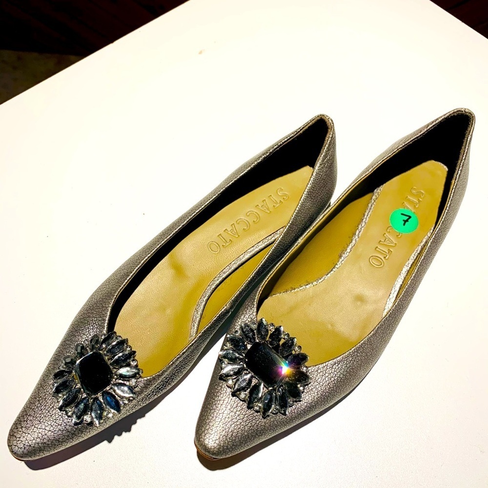 S27- 💰💰SALE 💰💰Staccato pewter flats size 7